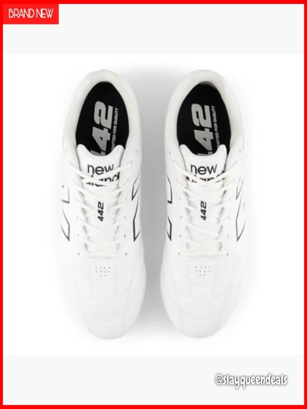 Low Top Soccer Shoes, Lace-Up Athletic Sneakers, Rubber Sole
